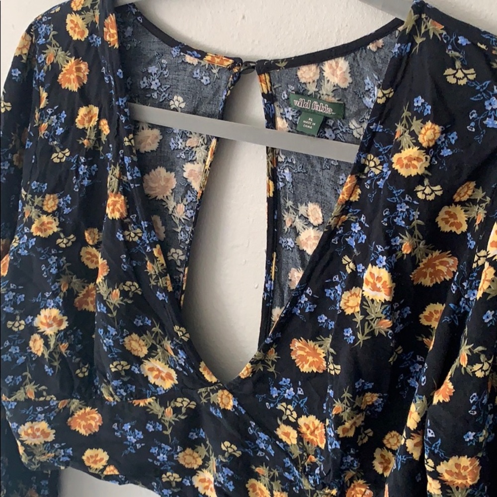 Wild fable floral set, short/ crop top size xl - Picture 2 of 8